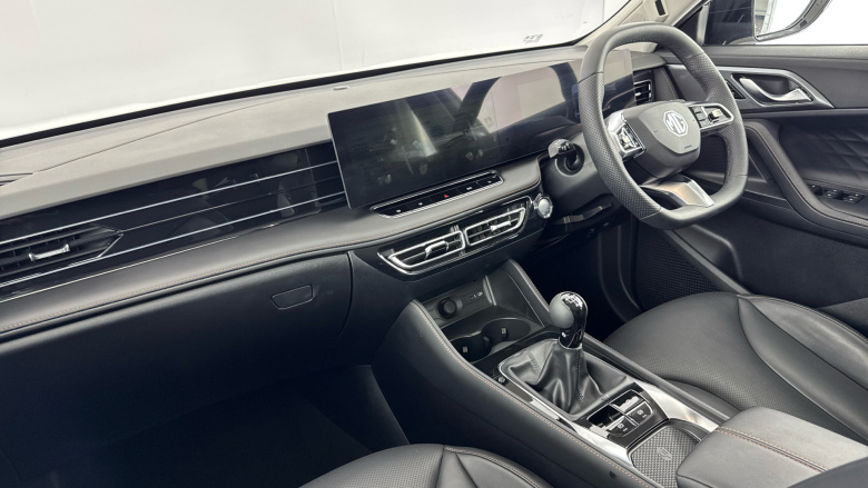 MG HS 1.5 T-GDI Trophy 5dr Petrol Hatchback